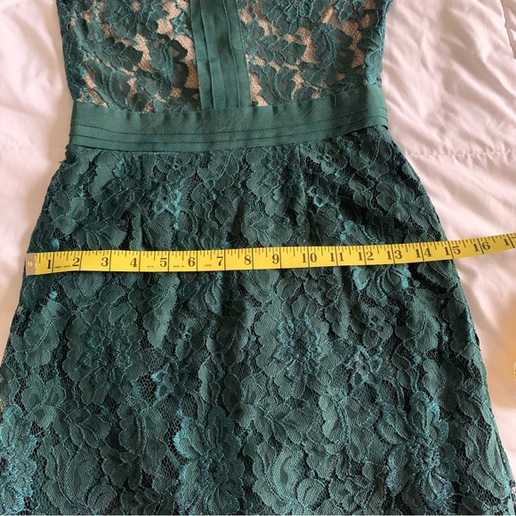 Beautiful Bedo lace dress -XS - Picture 8 of 9